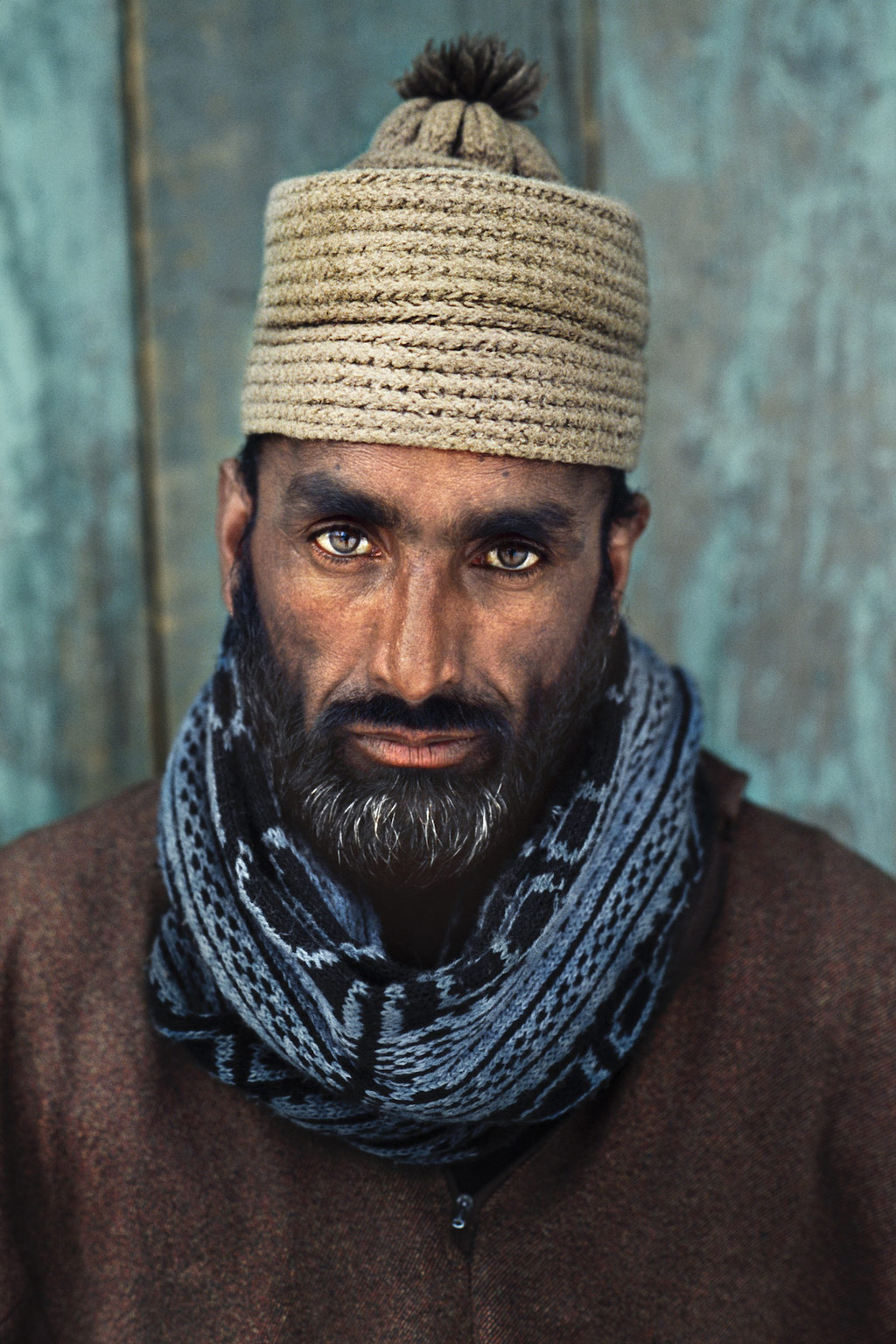 portrait photography man by steve mccurry