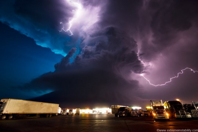 Flashing Sky Photography