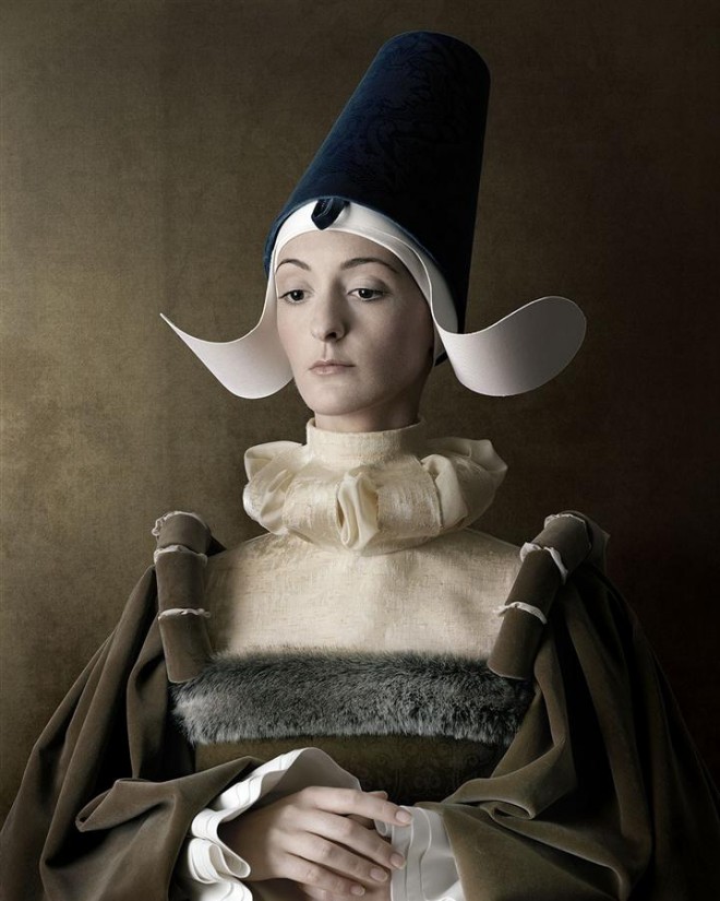 cardbord ladies christriantagliavini