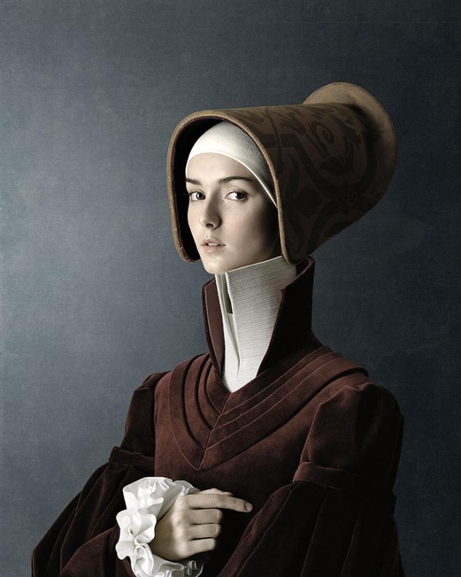 cardbord ladies christriantagliavini