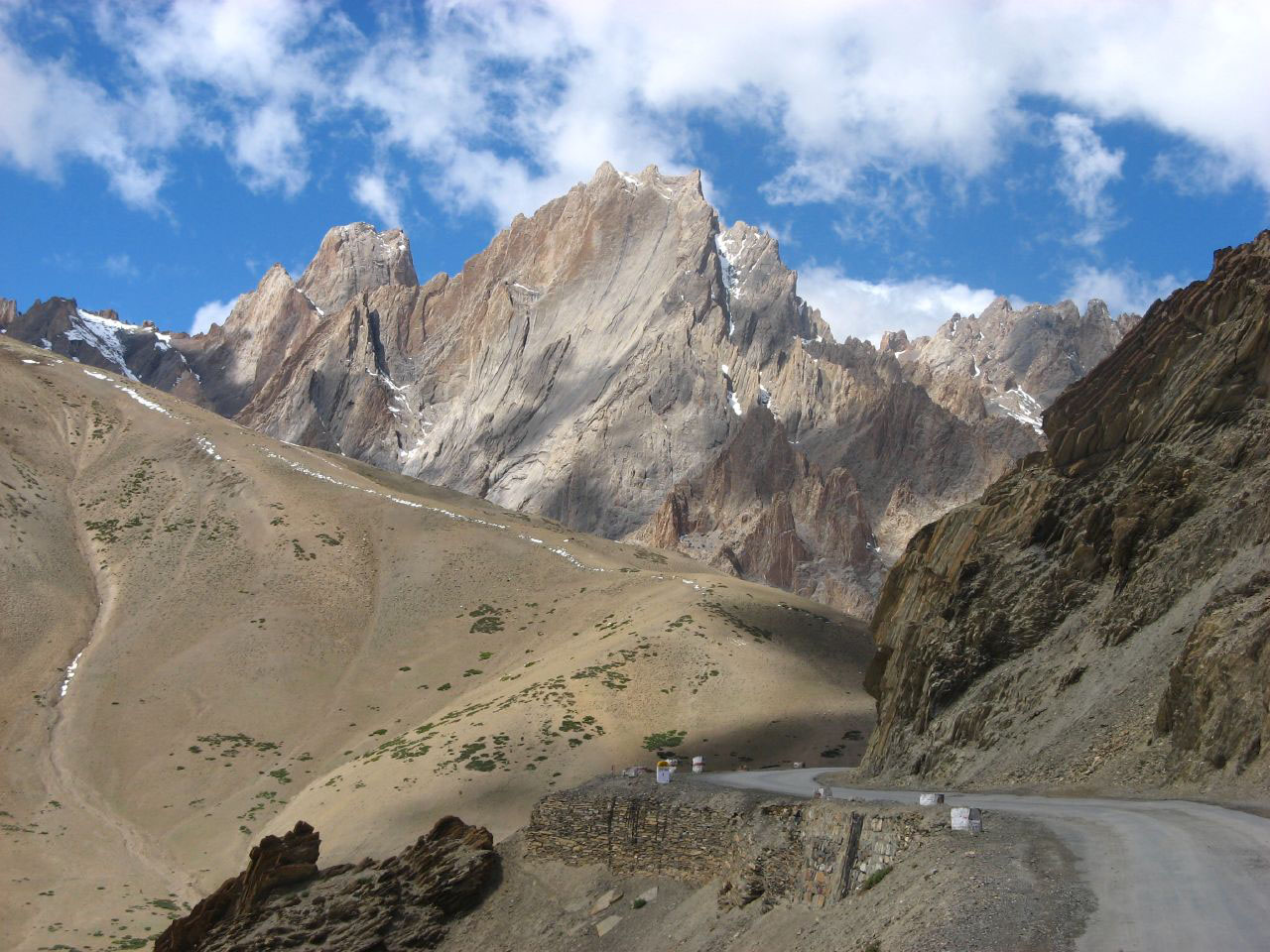 kashmir mountain scenery wallpaper